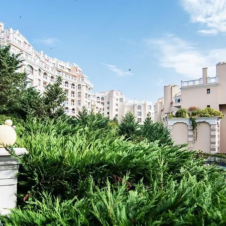 La Flat 9 Parking And Access